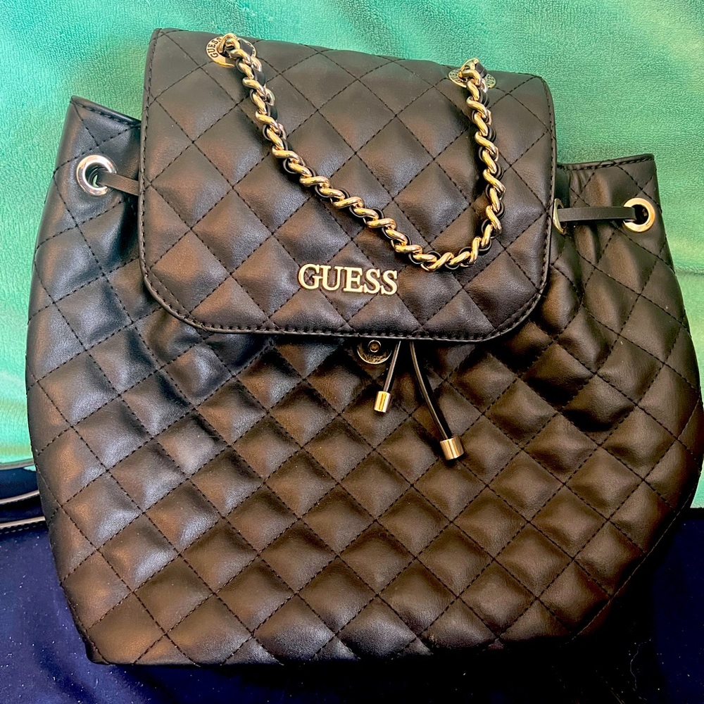 Black Leather Guess backpack (medium)